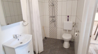 KAPOSVÁR BELVÁROSÁBAN 3 SZOBÁS, NAGY ALAPTERÜLETŰ LAKÁS ELADÓ!