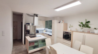 2 LAKRÉSZES CSALÁDI HÁZ IGALBAN ELADÓ!