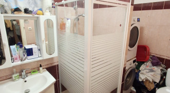 2 LAKRÉSZES CSALÁDI HÁZ IGALBAN ELADÓ!