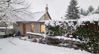 2 LAKRÉSZES CSALÁDI HÁZ IGALBAN ELADÓ!