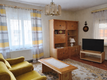 HANGULATOS CSALÁDI HÁZ A KELETI VÁROSRÉSZBEN ELADÓ!