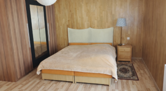 HANGULATOS CSALÁDI HÁZ A KELETI VÁROSRÉSZBEN ELADÓ!