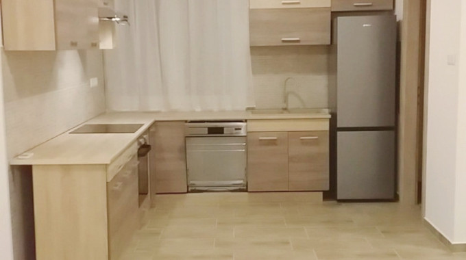 FÖLDSZINTEN, ÚJSZERŰ LAKÁS ELADÓ!