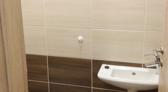 FÖLDSZINTEN, ÚJSZERŰ LAKÁS ELADÓ!