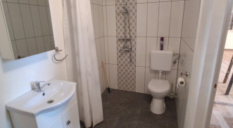 GALÉRIÁS GARZONLAKÁS A BELVÁROSBAN ELADÓ!