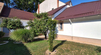 FELÚJÍTOTT, BELVÁROSI LAKÁS ELADÓ!