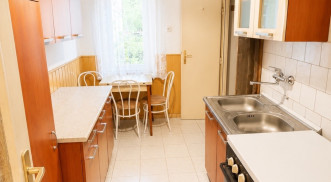 1 SZOBÁS LAKÁS KÖZEL A KOSUTH TÉRHEZ ELADÓ!!