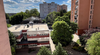 BÉKE - FÜREDI LAKÓTELEPEN LAKÁS KIADÓ!