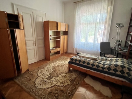 GONDOZOTT CSALÁDI HÁZ A DONNERI VÁROSRÉSZBEN ELADÓ!