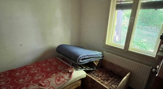 GONDOZOTT CSALÁDI HÁZ A DONNERI VÁROSRÉSZBEN ELADÓ!
