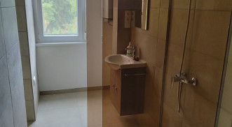 ERKÉLYES, 2 SZOBÁS, FELÚJÍTOTT LAKÁS ELADÓ!