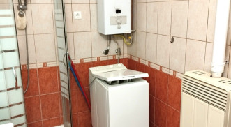 A BELVÁROSBAN ERKÉLYES, 2 SZOBA, NAPPALIS, LAKÁS ELADÓ!