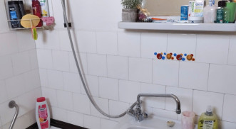 KAPOSVÁRON A HONVÉD UTCÁBAN 3 SZOBÁS LAKÁS ELADÓ!