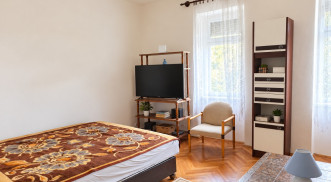 2 HÁLÓSZOBA, NAPPALIS CSALÁDI HÁZ AZ SPARK KÖZELÉBEN ELADÓ!