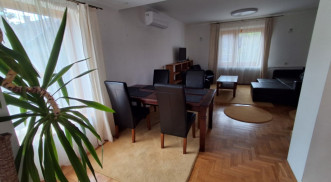 KIADÓ CSALÁDI HÁZ KAPOSVÁRON!